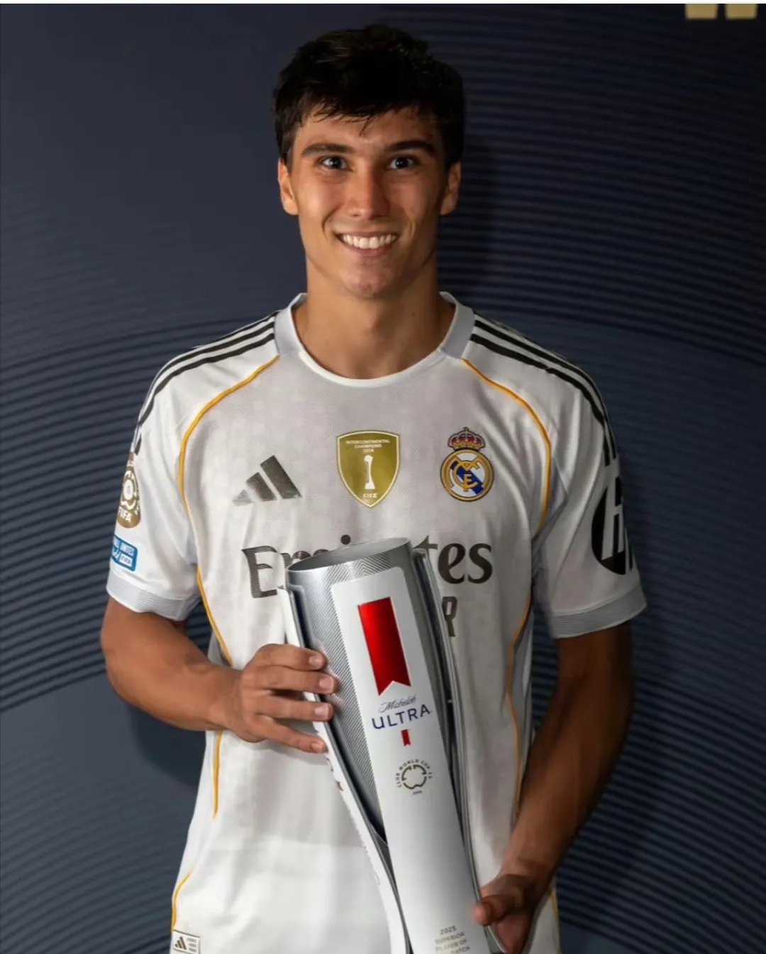 皇家马德里训练开放日;转会期止住颓势引欢呼;NBA总决赛在即;细节决定成败的简单介绍-lpl竞猜网站