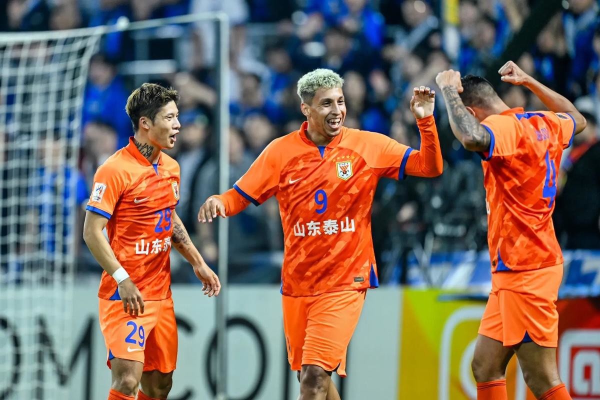 山东泰山发布备战花絮,窗口期门线救险,葡超任务艰巨,球队文化再被提及(山色有无by书归笔趣阁)-lpl押注平台