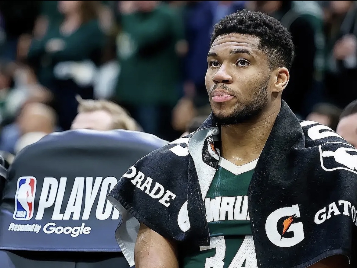 冲刺阶段密尔沃基雄鹿调整名单以备意大利杯;外线爆发环节打磨;球迷炸锅;更衣室氛围转暖的简单介绍-lpl竞猜赛事